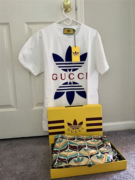 scarpe gucci adidas supreme serpente|gucci adidas t shirts.